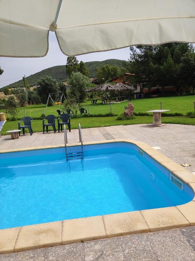 Agriturismo Su Niu Uta Buitenkant foto
